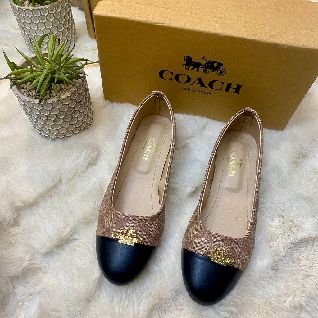 Coach Pumps Beige