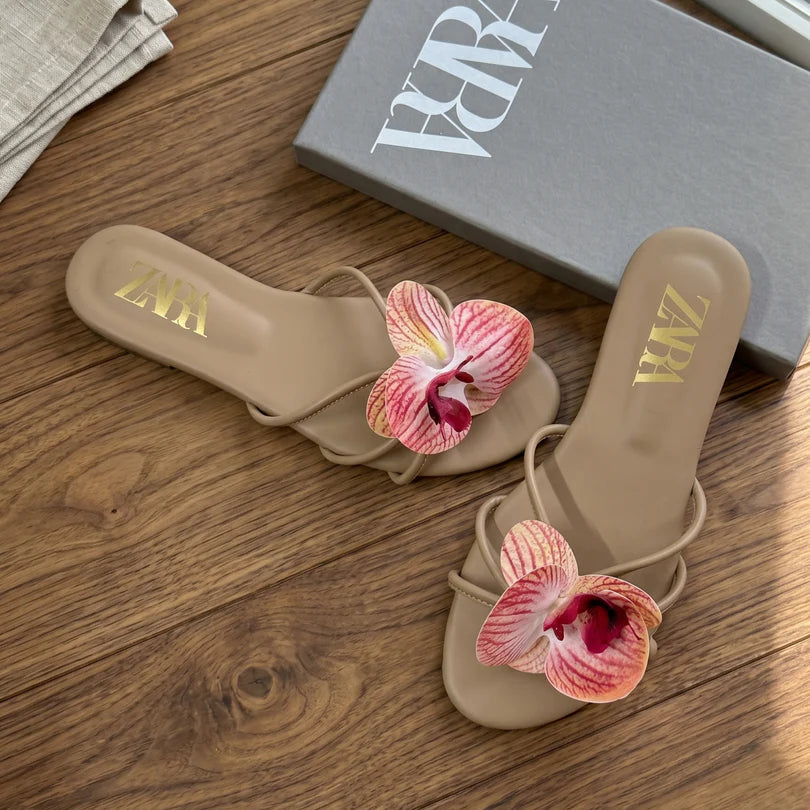 Stylish Flower Slippers Red