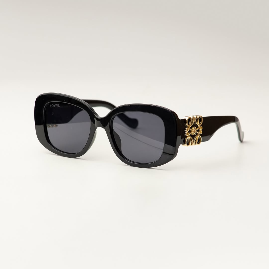 Black Vibe Sunglasses