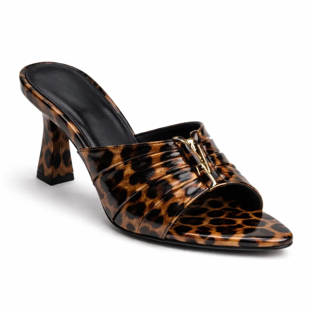 SL Signature Footwear – Luxury Style for Women