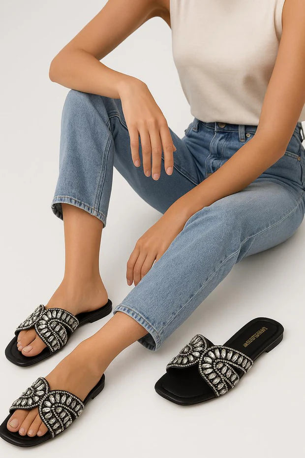 LUMA BY FASHION AURA